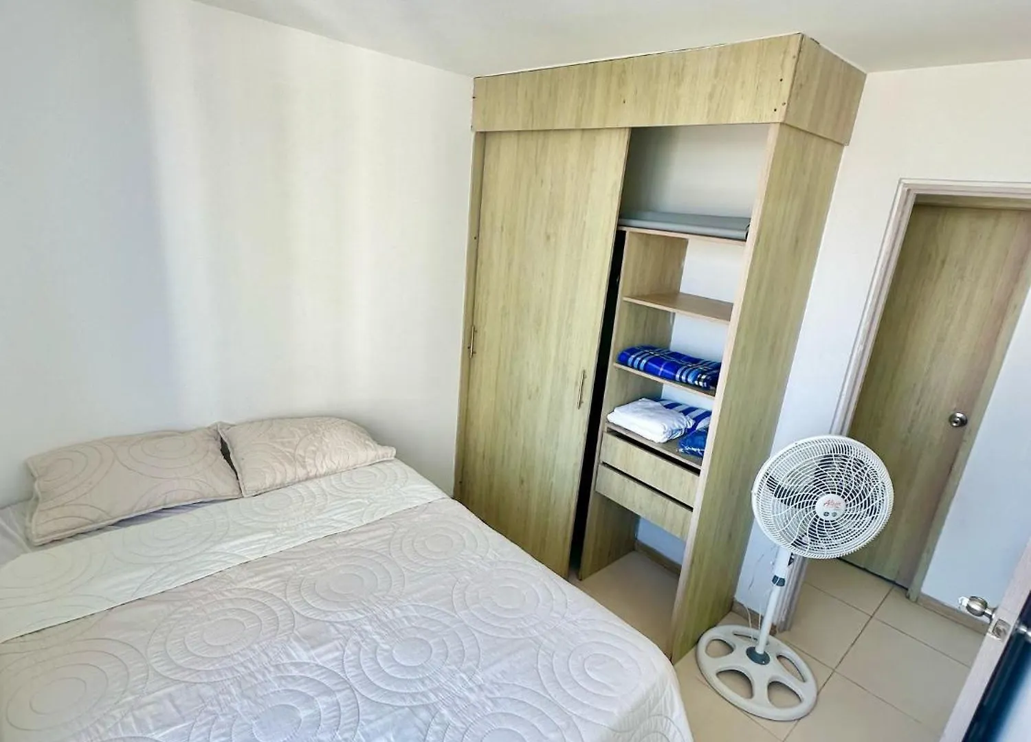 3Br 2Balconies Sea View Pool Near The Airport And Beach Cartagena Lägenhet